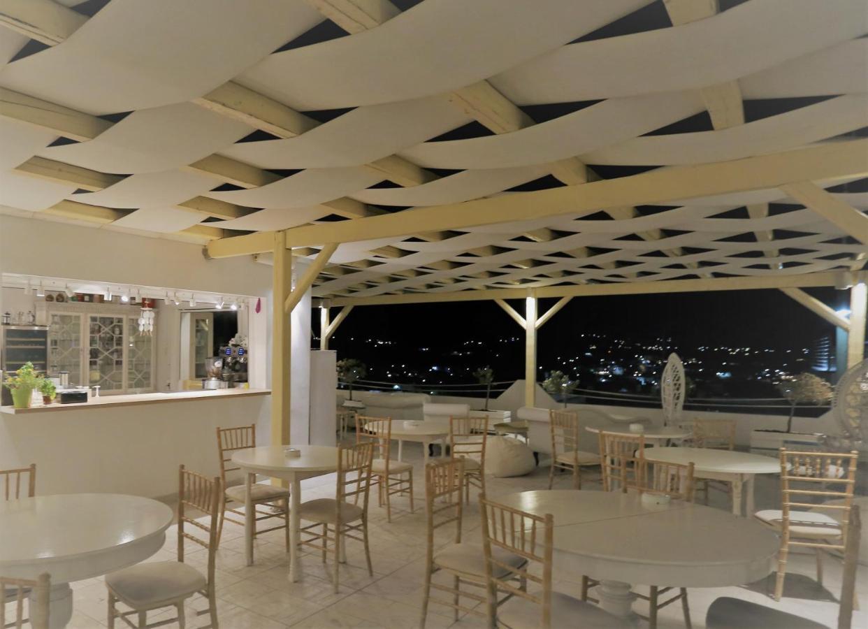 The White Suites Adámas Extérieur photo